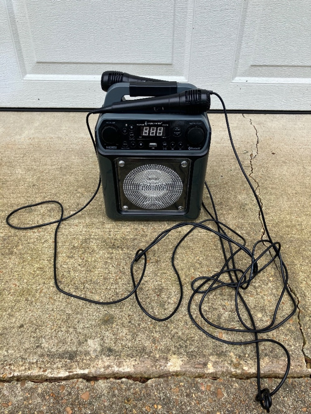 Singing Machine Groove Mini Karaoke System - Black  Bluetooth Tested and Working